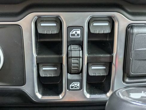 New 2025 Jeep Wrangler Unlimited Sahara w/ Safety Group AWD/4WD image 24