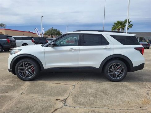 New 2026 Ford Explorer ST-Line w/ ST-Line Street Pack image 2