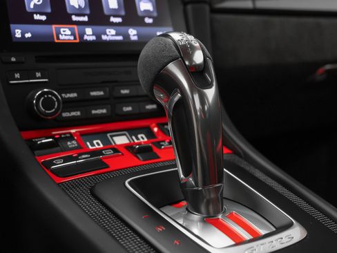 Certified 2018 Porsche 911 GT2 RS RWD image 76