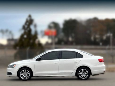 Used 2013 Volkswagen Jetta S image 8