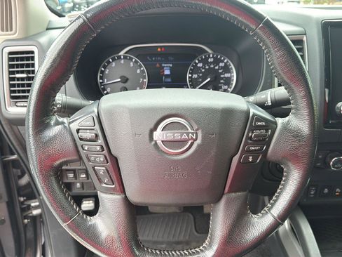 Used 2022 Nissan Frontier SV AWD/4WD image 18