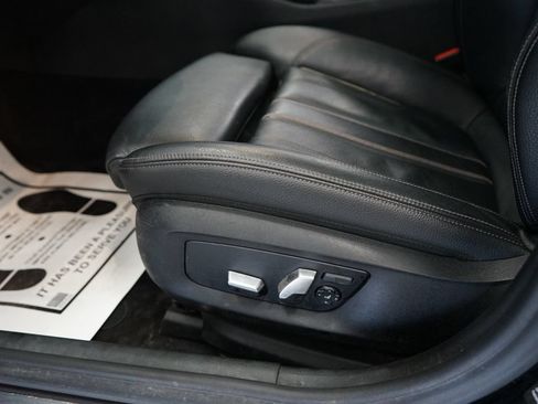 Used 2018 BMW 540i xDrive AWD/4WD image 29