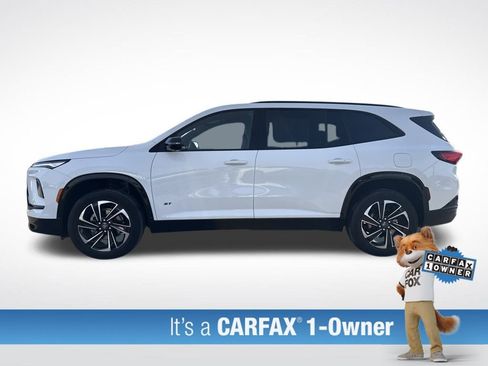 Used 2025 Buick Enclave Sport Touring image 2