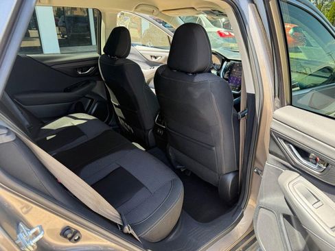 Used 2022 Subaru Outback Premium AWD/4WD image 15