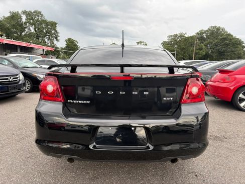 Used 2012 Dodge Avenger SXT Plus FWD image 7