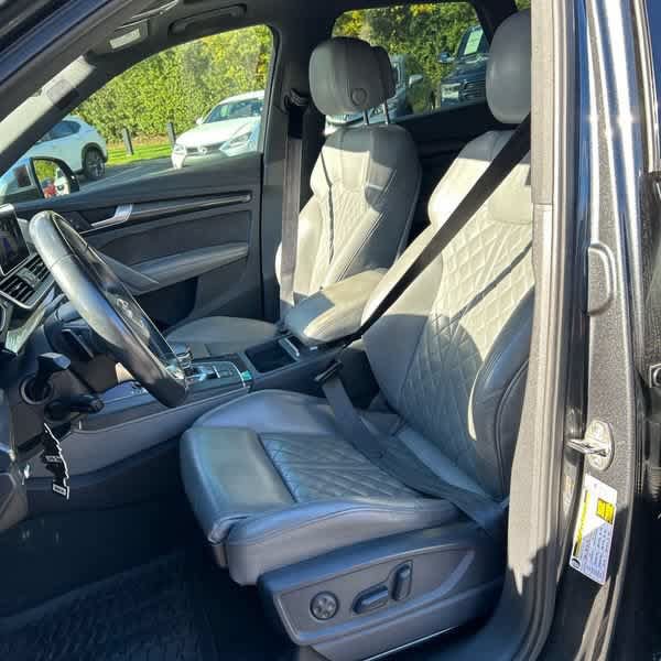 Used 2018 Audi SQ5 Premium Plus w/ S Sport Package AWD/4WD image 13