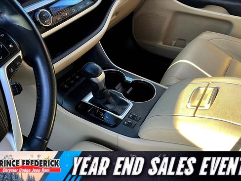 Used 2017 Toyota Highlander XLE image 15