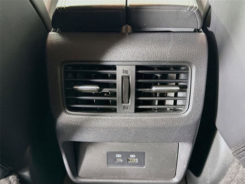 Used 2021 Nissan Rogue SV w/ Premium Package image 25