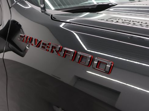 Used 2022 Chevrolet Silverado 1500 RST w/ Redline Edition AWD/4WD image 22
