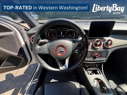 Used 2019 Mercedes-Benz GLA 250 4MATIC image 13