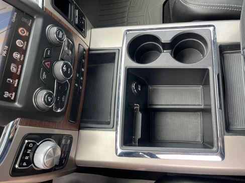 Used 2015 RAM 1500 Laramie w/ Convenience Group image 16