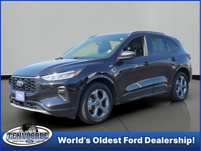 Certified 2023 Ford Escape ST-Line w/ Tech Pack #1 AWD/4WD image 1