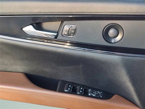 Used 2021 Lincoln Nautilus Reserve image 15