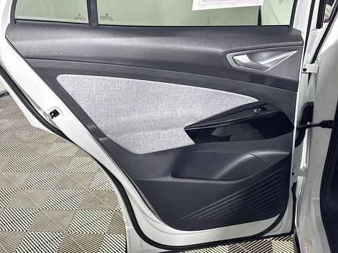 Certified 2024 Volkswagen ID.4 2WD image 20