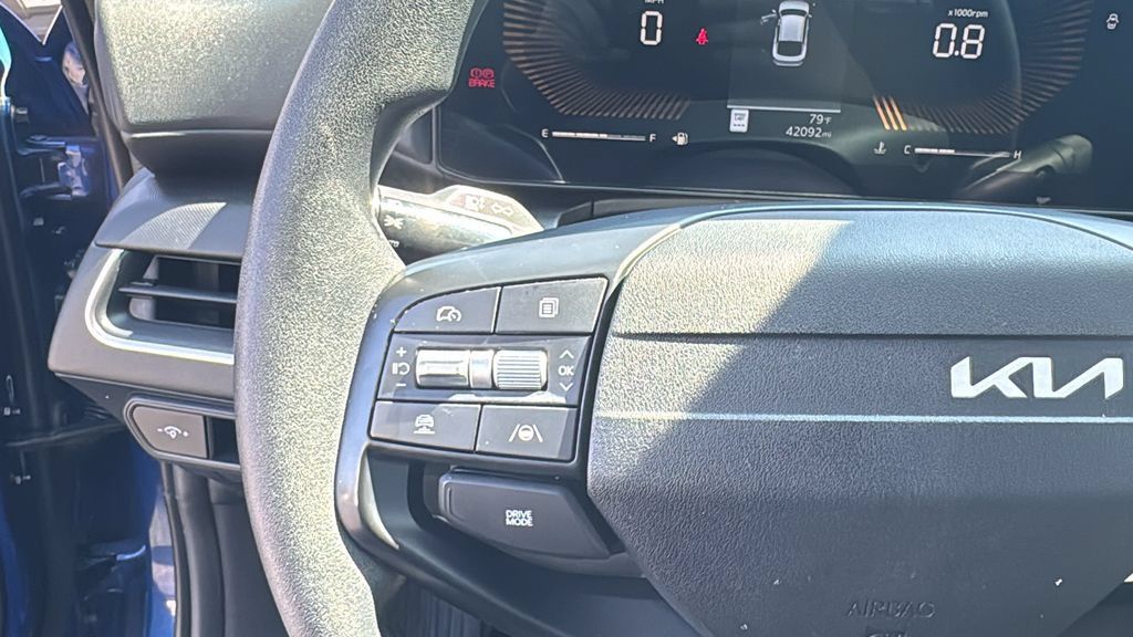 Used 2025 Kia K4 FWD image 18