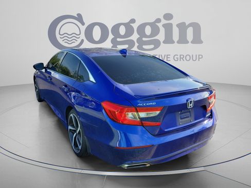 Used 2019 Honda Accord Sport image 2