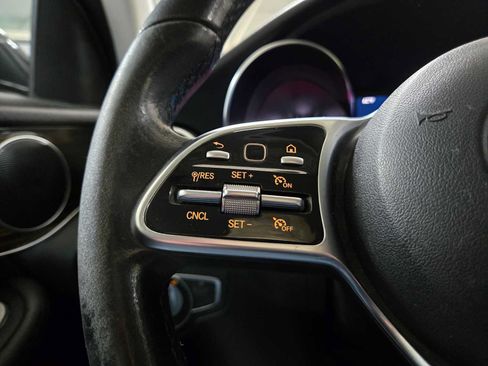 Used 2020 Mercedes-Benz GLC 300 4MATIC image 31