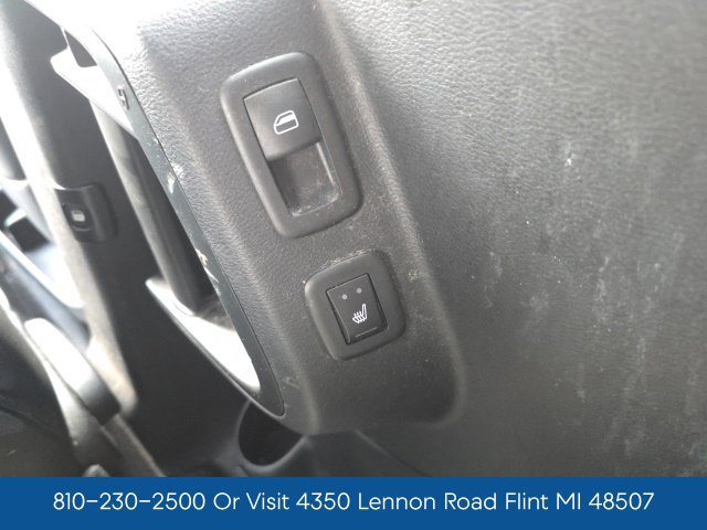 Used 2016 Chrysler Town & Country S w/ Driver Convenience Group FWD image 27