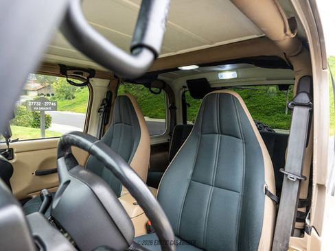 Used 1999 Jeep Wrangler Sahara AWD/4WD image 33