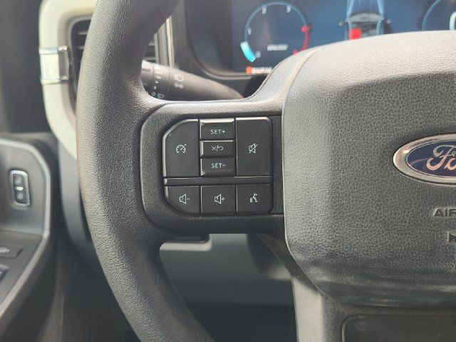 Used 2024 Ford F250 XLT w/ Black Appearance Package AWD/4WD image 28