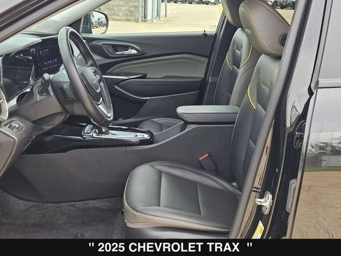Used 2025 Chevrolet Trax ACTIV w/ Driver Confidence Package FWD image 11