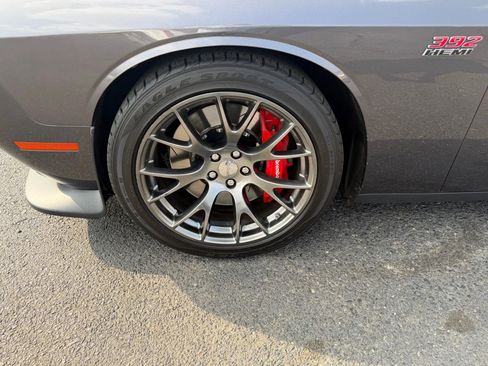 Used 2015 Dodge Challenger SRT w/ Technology Group image 19