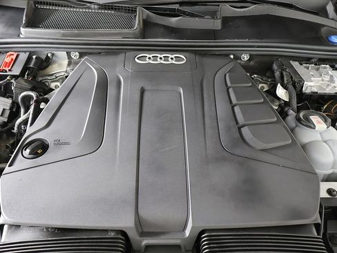 Used 2023 Audi Q7 2.0T Premium Plus w/ Premium Plus Package AWD/4WD image 22