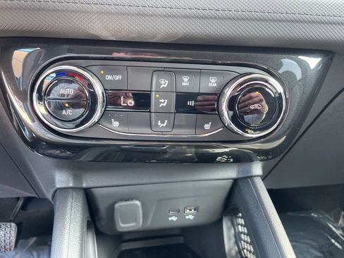New 2026 Chevrolet TrailBlazer LT w/ Convenience Package FWD image 18