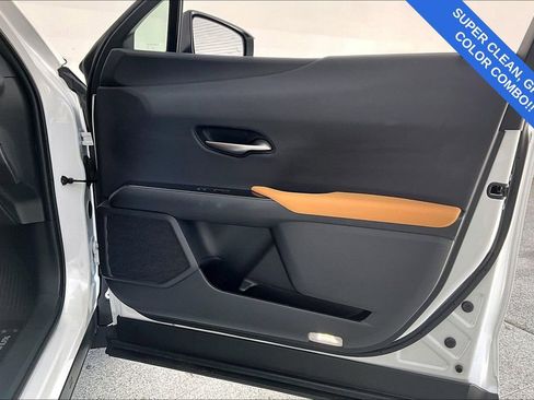 Used 2025 Lexus UX 300h AWD image 25