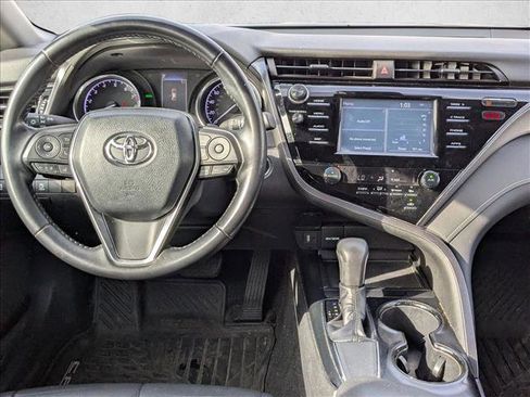 Used 2019 Toyota Camry SE image 17