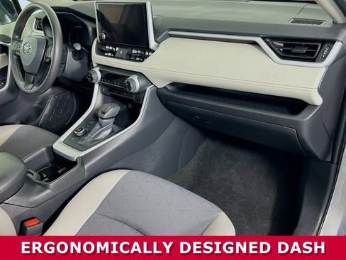 Used 2024 Toyota RAV4 XLE image 22