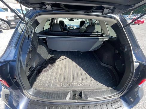 Used 2017 Subaru Outback 2.5i Limited image 47