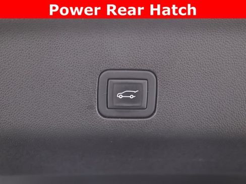 Used 2023 Chevrolet Tahoe Z71 w/ Z71 Off-Road Package AWD/4WD image 34