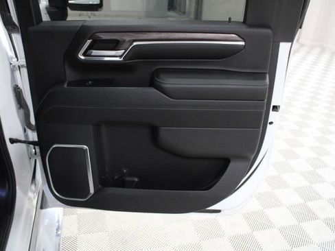 Used 2024 Chevrolet Silverado 2500 LTZ w/ LTZ Convenience Package AWD/4WD image 32
