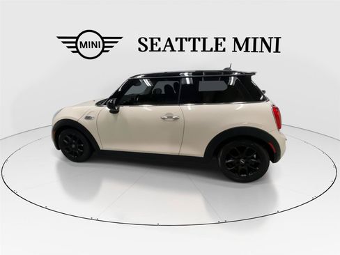 Used 2017 MINI Cooper S image 7