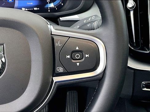 Used 2023 Volvo XC60 B5 Core w/ Climate Package image 27