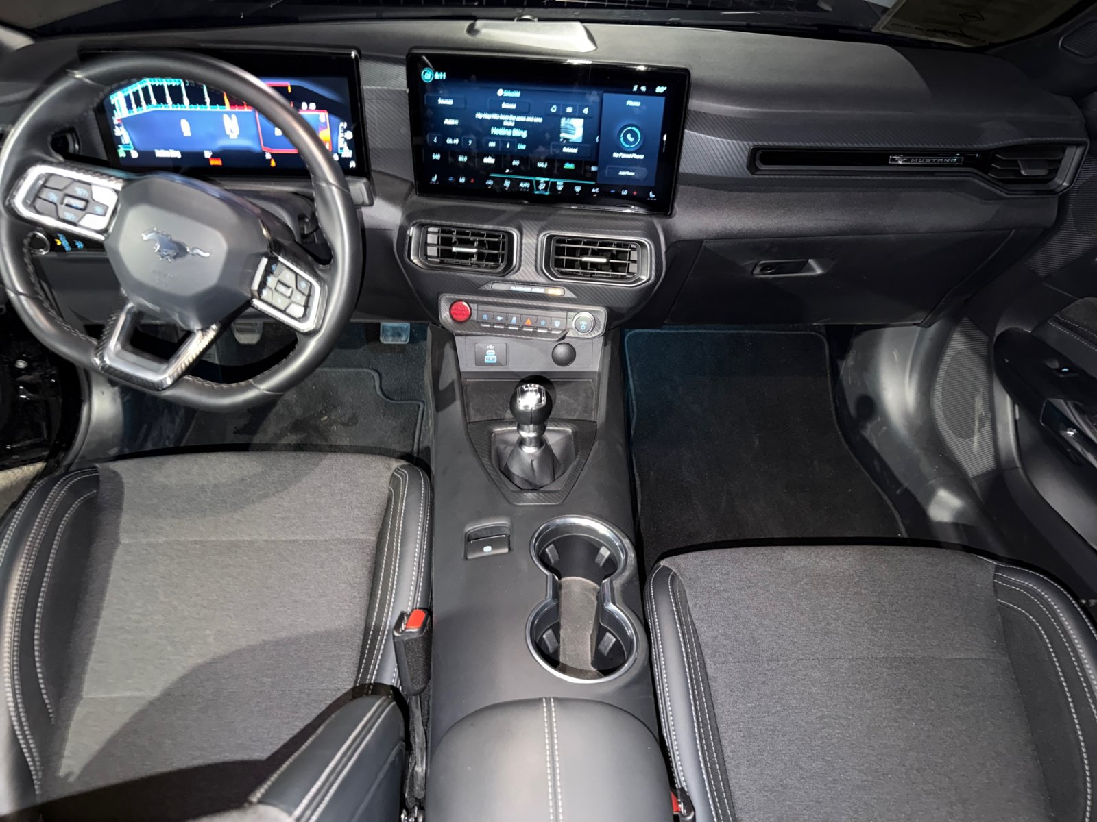 Used 2025 Ford Mustang GT RWD image 12