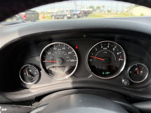 Used 2015 Jeep Wrangler Unlimited Sport w/ Quick Order Package 24S AWD/4WD image 11