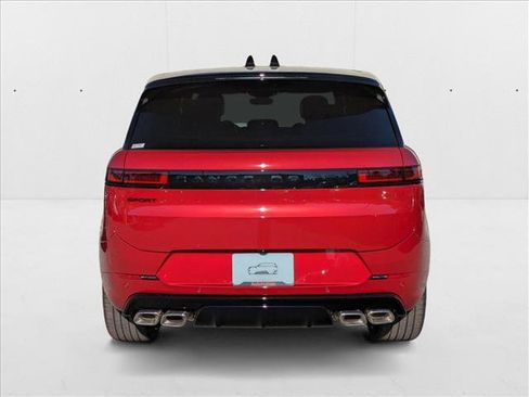 New 2025 Land Rover Range Rover Sport Dynamic SE image 8