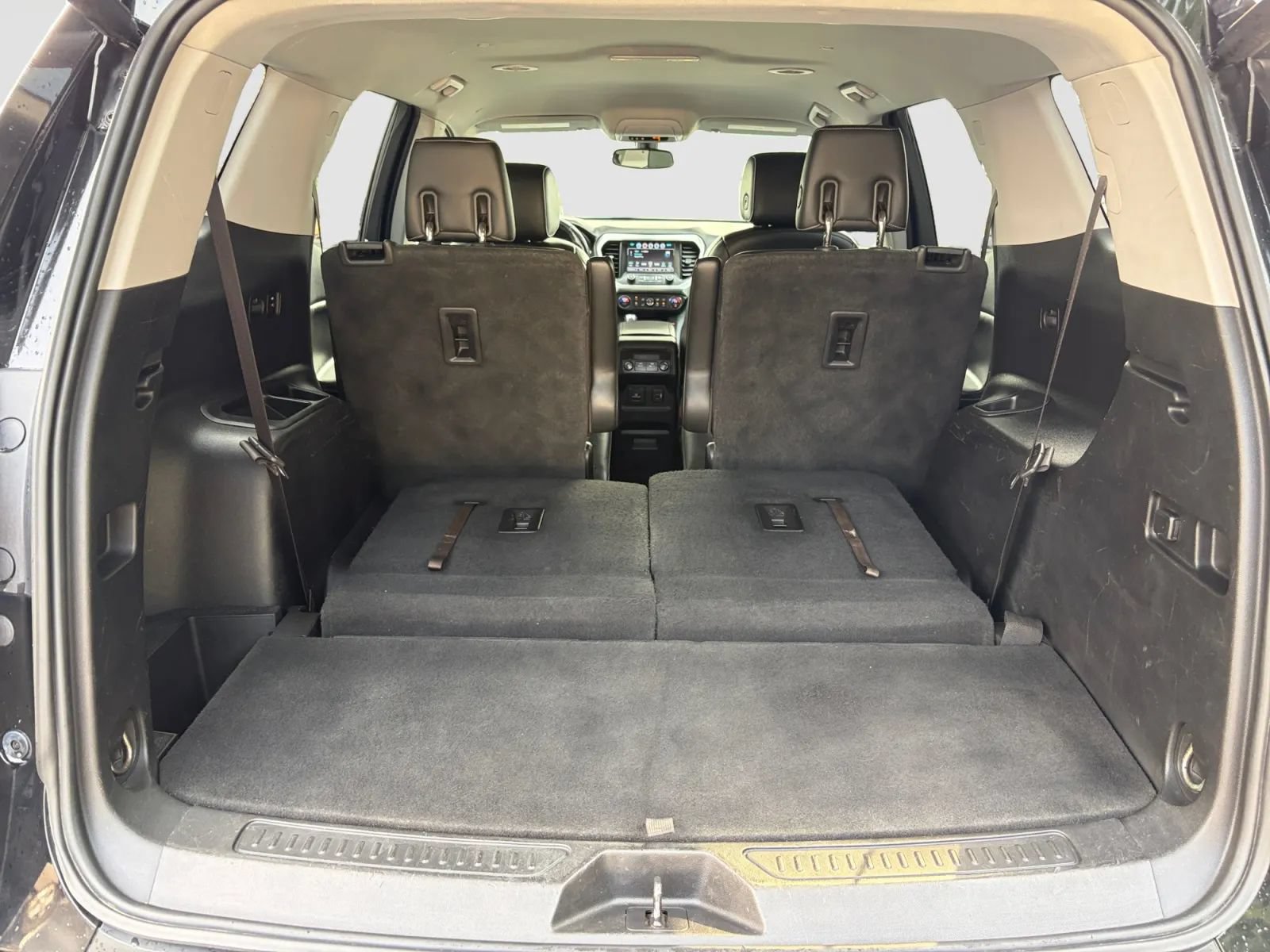 Used 2019 GMC Acadia SLT AWD/4WD image 17