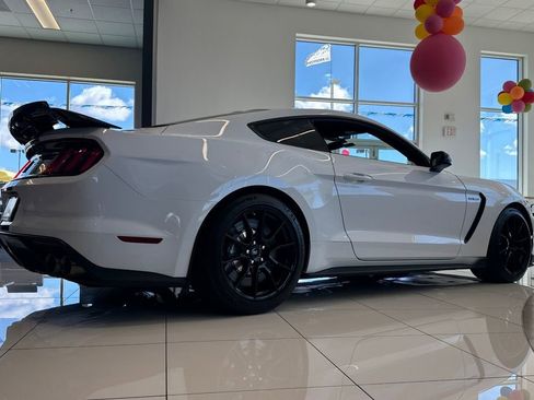 Used 2019 Ford Mustang Shelby GT350 w/ Technology Package image 2