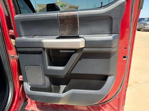 Used 2022 Ford F250 Lariat w/ Lariat Ultimate Package AWD/4WD image 25