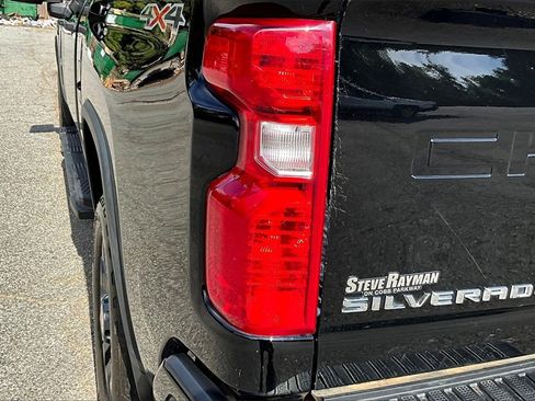 Certified 2024 Chevrolet Silverado 2500 Custom w/ Custom Value Package image 20