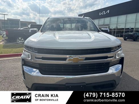 Used 2021 Chevrolet Silverado 1500 LT w/ Z71 Off-Road Package AWD/4WD image 6