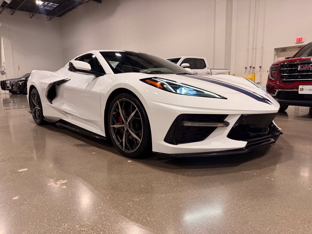 Used 2021 Chevrolet Corvette Stingray Preferred Conv w/ 2LT RWD image 3