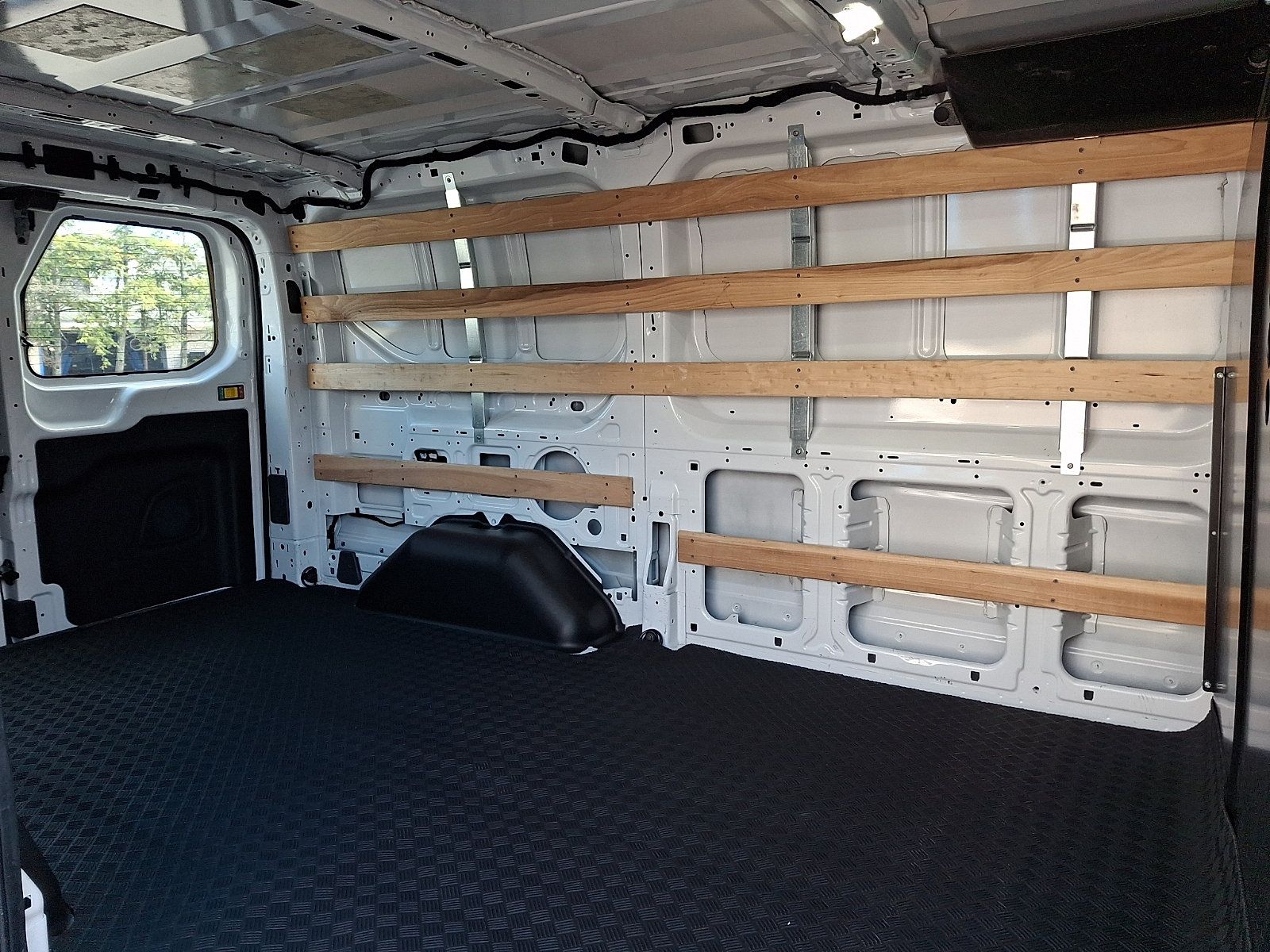 Used 2025 Ford Transit 250 Low Roof w/ Exterior Upgrade Package RWD image 11