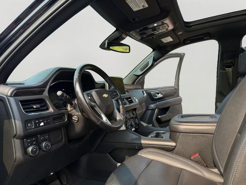Used 2022 Chevrolet Tahoe LT w/ Luxury Package AWD/4WD image 9