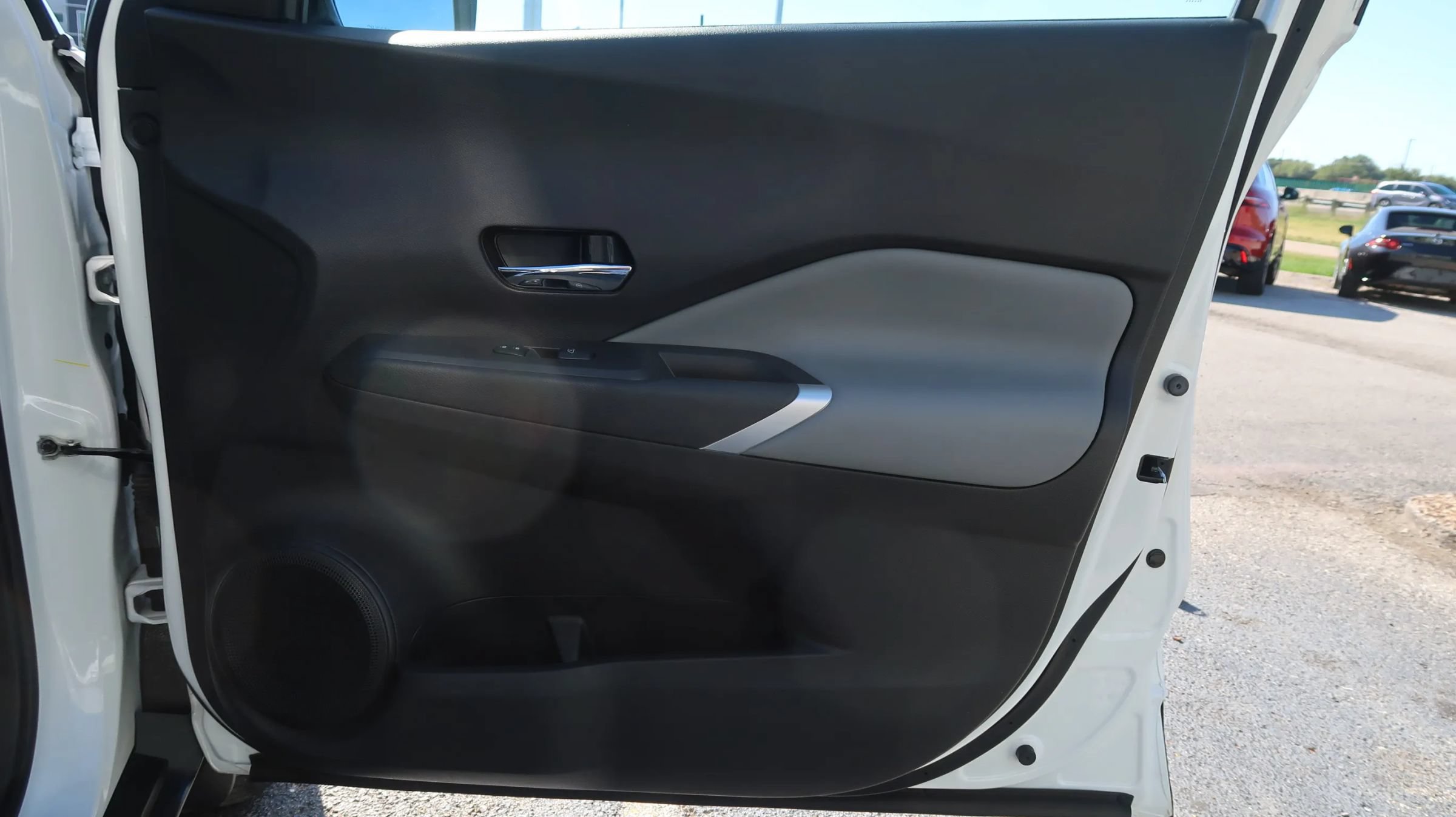 Used 2021 Nissan Kicks SR w/ SR Premium Package FWD image 44