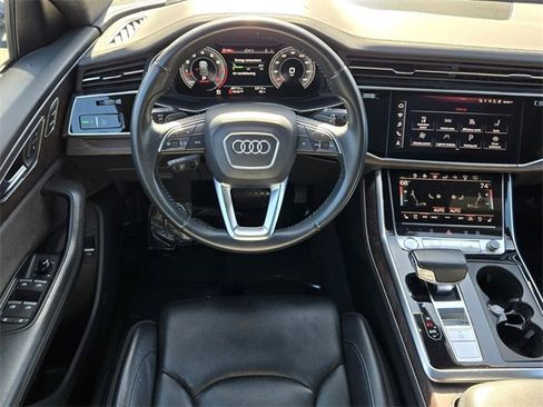 Used 2019 Audi Q8 Prestige w/ Luxury Package image 13