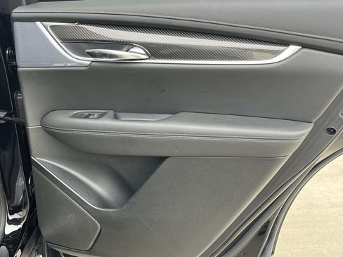 Certified 2025 Cadillac XT6 Sport w/ LPO, Floor Liner Package AWD/4WD image 26
